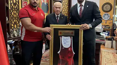 Taha Akgül ve Rıza Kayaalp'ten MHP Lideri Bahçeli'ye Ziyaret