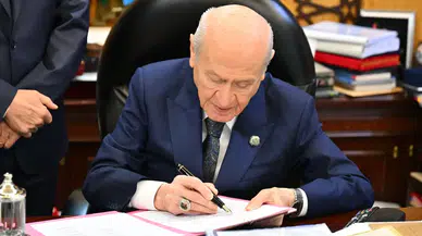MHP'den Devlet Bahçeli'nin "Terörsüz Türkiye" İmzasına Vurgu