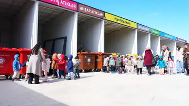 Gölbaşı’nda minik öğrencilere sıfır atık ve geri dönüşüm eğitimi