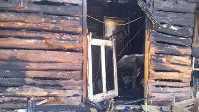 Ankara Beypazarı'nda Orman Yangını: 2 Bağ Evi Küle Döndü