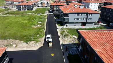 Sincan’da yol yenileme çalışmaları hız kesmeden sürüyor