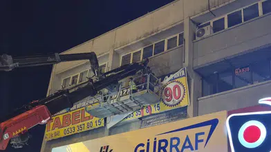 Altındağ’da Yönetmeliğe Aykırı Tabelalar Belediye Ekiplerince Kaldırıldı