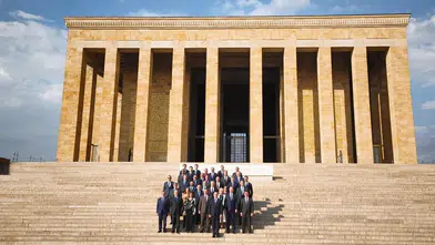 NATO Heyeti Ankara Zirvesi Öncesi Anıtkabir'i Ziyaret Etti