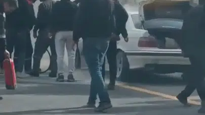 Ankara-Konya Yolunda Seyir Halindeki Otomobil Alev Aldı