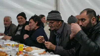 Etimesgut’ta Ramazan Bereketi: 4 Noktada İftar Çadırı Kuruldu