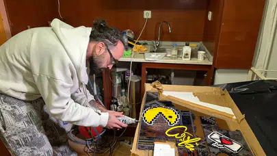 Ankara’da Kırık Kaldırım Taşlarını Sanatçı Onardı: “Bu İş Belediyenin”