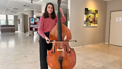 Ankara’da 13 Yaşındaki Lidya’nın “Absolut Kulak” Yeteneği Hayran Bırakıyor