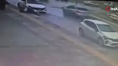 Ankara’da Şaşırtan Kaza: Motosikletli Kadın Çarptı, İşini Halledip Gitti