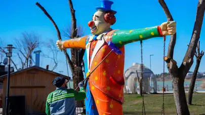 Gölbaşı’nda Parklar Yaza Hazırlanıyor: Temizlik ve Bakım Çalışmaları Başladı