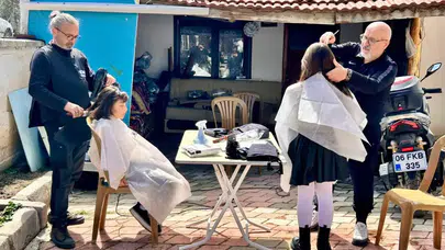 Köy Köy Gezen Kuaför Kız Çocuklarına Ücretsiz Saç Kesimi Yapıyor