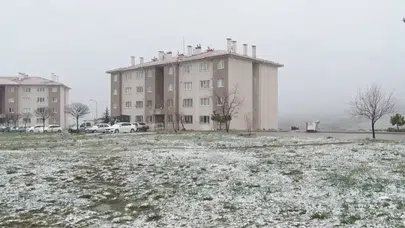 Ankara’da Kar ve Sağanak Yağış Etkili Oldu