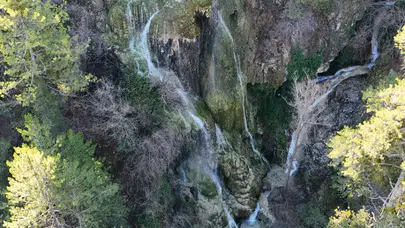 Ankara’da Saklı Cennet: Uyuzsuyu Şelalesi Doğaseverleri Büyülüyor