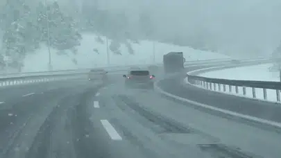 Bartın-Ankara Karayolu’nda Kar Alarmı: Buzlanma Kazalara Neden Oldu