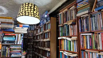 Zafer Çarşısı’nda Uygun Fiyatlı Kitaplar Yoğun İlgi Görüyor