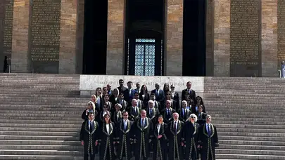 Uyuşmazlık Mahkemesi 81. Kuruluş Yılında Anıtkabir'i Ziyaret Etti