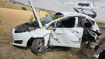 Elmadağ'da Otomobil Şarampole Yuvarlandı: 3 Yaralı