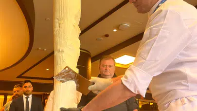 NATO Zirvesi'nde Kahramanmaraş Dövme Dondurmasına Büyük İlgi