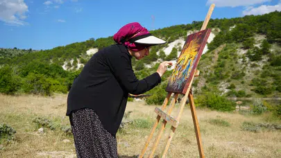 Ankara'da 'Şalvarlı Picasso' Azmiyle Sanat Yolculuğuna İlham Veriyor