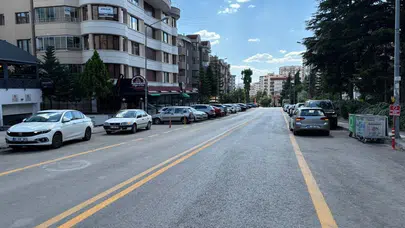 Çankaya'da Kontrolden Çıkan Otomobil 7 Araca Çarptı