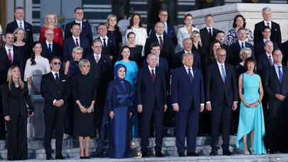 NATO Liderleri Cumhurbaşkanlığı Külliyesi'nde Aile Fotoğrafı Çektirdi