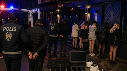 Ankara’da Fuhuş Operasyonu: 16 Gözaltı, 20 Kadın Kurtarıldı