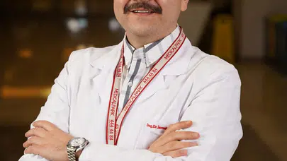 Uzmandan Uyarı: Yaz Tatili Bel ve Boyun Fıtığını Tetikleyebilir