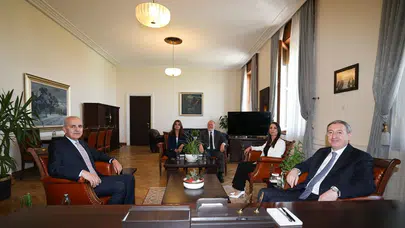 TBMM Başkanı Numan Kurtulmuş, DEM Parti Grubu'nu ziyaret etti