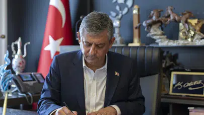 Özgür Özel CHP'den İstifa Etti: 91 Vekille YENİ Parti Kuruldu