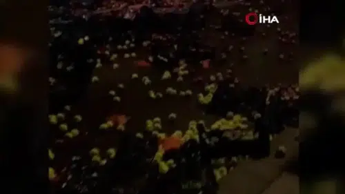 Ankara’da Yola Saçılan Elmalar Trafiği Aksattı