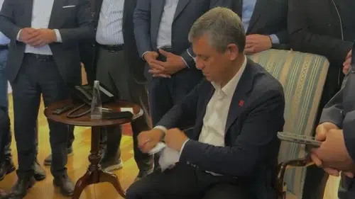 Özgür Özel Mutlak Butlan Tebligatı Yırttı Ankara'da Gerginlik