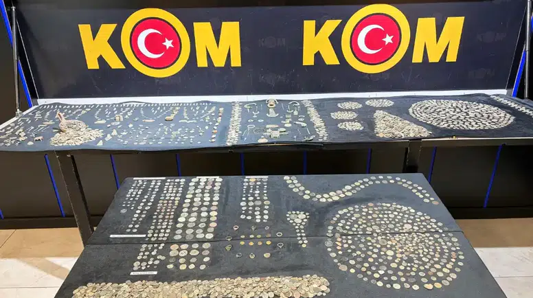 Ankara’da 30 Milyon Liralık Tarihi Eser Operasyonu: Binlerce Parça Ele Geçirildi