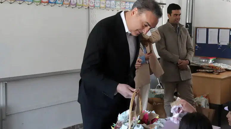 Çankaya Belediyesi'nden Kırsal Mahalledeki Çocuklara Bayram Sürprizi