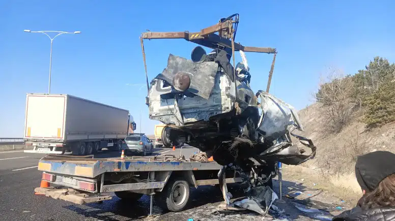 Ankara Kuzey Çevre Yolu’nda Feci Kaza: 5 Kişi Hayatını Kaybetti