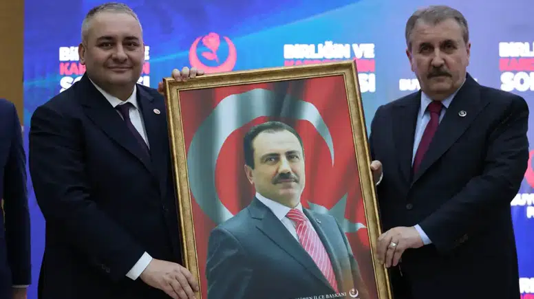 Mesut Özarslan BBP’ye mi Katılıyor? Destici ile Aynı İftarda Dikkat Çeken Mesajlar