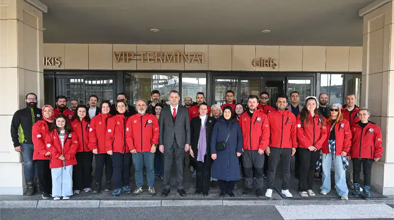 10. Ulusal Antarktika Bilim Seferi Tamamlandı: Türk Bilim İnsanları Yurda Döndü
