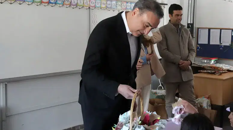 Çankaya Belediyesi'nden Kırsal Mahalledeki Çocuklara Bayram Sürprizi