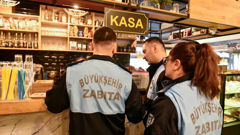 ABB Zabıtası Bayram Öncesi Pastane ve Tatlıcılarda Denetim Başlattı