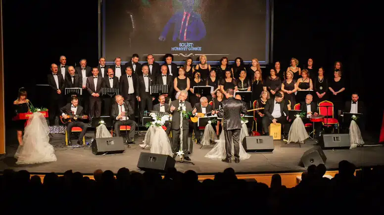 ETİSEM Korosu Sahne Aldı