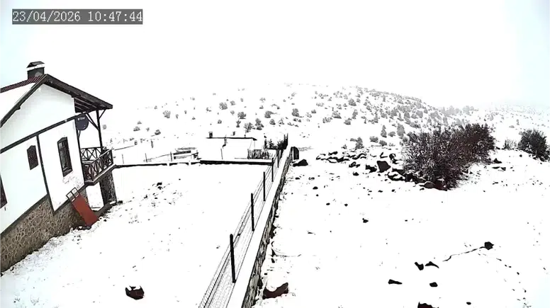 Ankara Beypazarı’nda Kar Yağışı Yüksek Kesimleri Beyaza Bürüdü