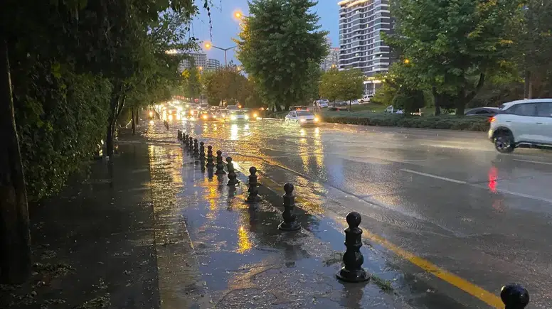 Ankara’da Sağanak Yağış Etkili Oldu: Etimesgut ve Akyurt’ta Su Baskını