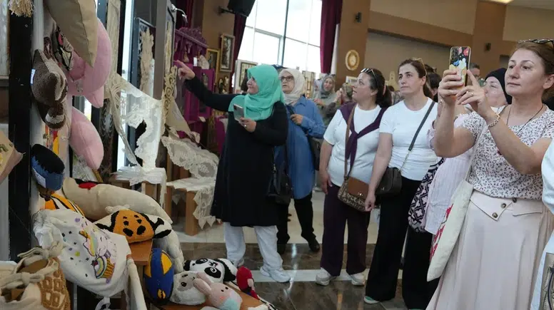 Keçiören KEÇMEK Yıl Sonu Sergisi ve Defilesi Büyük İlgi Gördü