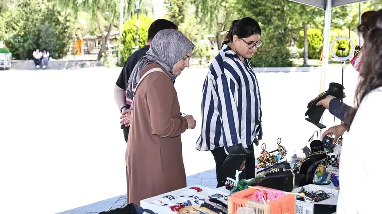 Gölbaşı UYUM öğrencilerinin el emeği sergisi yoğun ilgi gördü