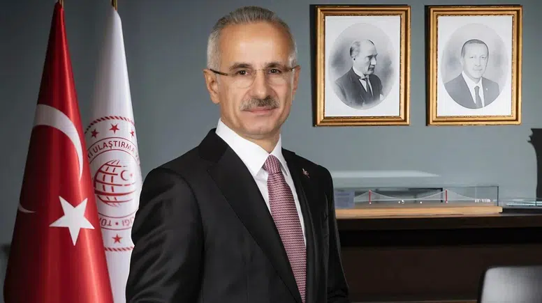 Araç Muayenesinde Yeni Dönem: 20 Yıllık Sözleşmeler İmzalanıyor